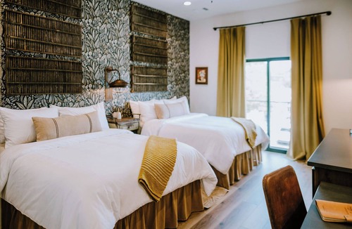 Wimberley Hotel | The Lazy Spur at Gaines Ranch on the Square — Boutique Suite on Wimberley Square