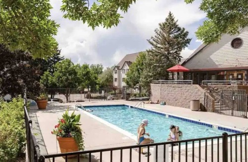 Greenwood Village Apartment | The Le Petitè Retreat