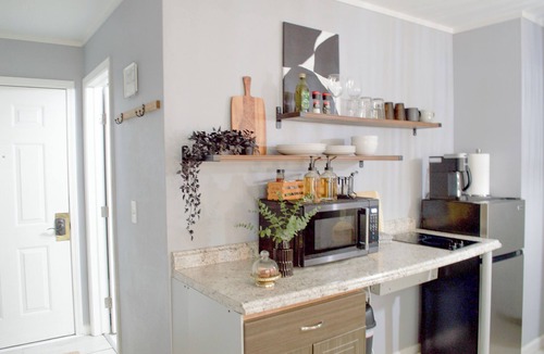 Englewood Condo | The Le Petitè Retreat