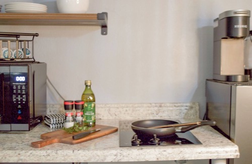 Englewood Condo | The Le Petitè Retreat