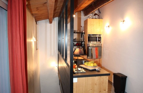 Loix House | The leaning house