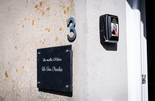 Oye-Plage Apartment | The Leaning Tower