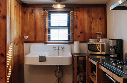 Mount Tremper Hotel | The Leeway