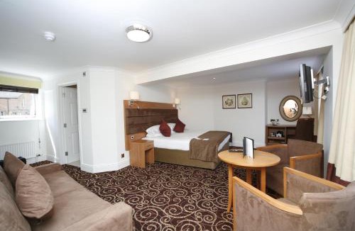 Harnham Hotel | The Legacy Rose & Crown Hotel