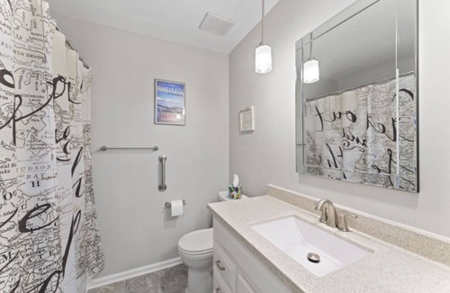 Lenexa House | The Legendary Lenexa