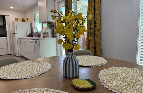 Eagle House | - The Lemon Drop - only 2 minutes to historic downtown Eagle!