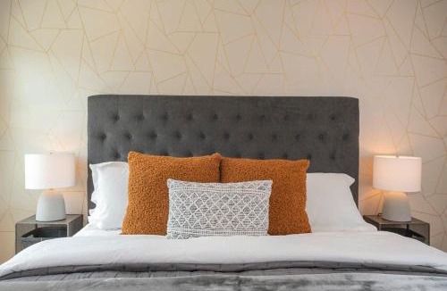 Hillsboro Village House | The Lemon Drop Walk to Cafes Shops & Vandy