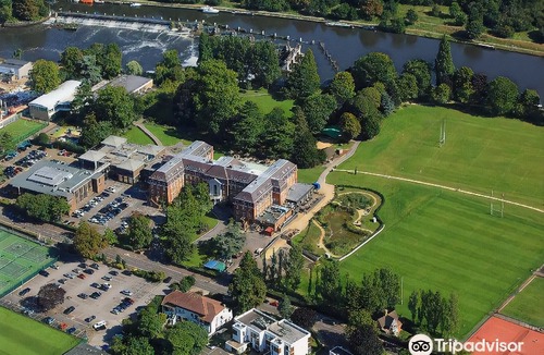Richmond-upon-Thames Hotel | The Lensbury Resort