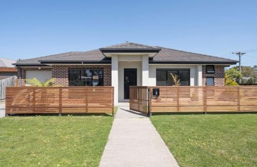 Rosebud House | 'The Leon' A Family Friendly Coastal Abode