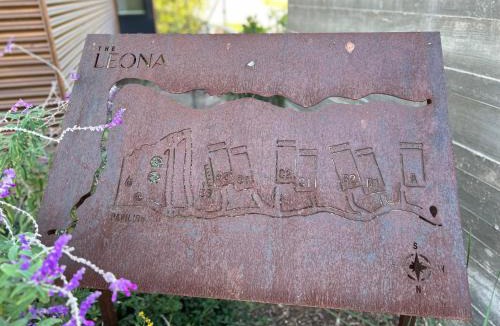 Lockhart Hotel | The Leona