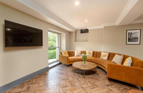 Fremington House | The Library Suite