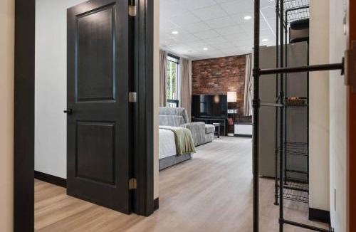 New Glasgow Apartment | The Library @TheMillRowsSuites