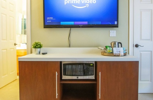 Dublin House | The Library