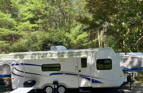 Hawley Cabin | The Light & Cozy Glamper