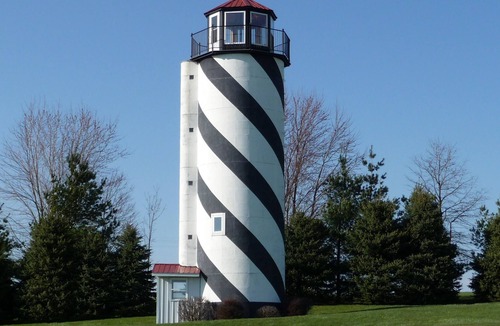 Dickeyville House | The Lighthouse Bungalow