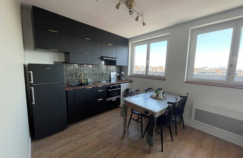 Calais City Center Apartment | The Lighthouse