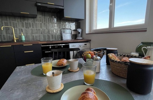 Calais City Center Apartment | The Lighthouse