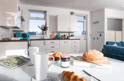 Barrow-in-Furness Cottage | The Lighthouse Hide