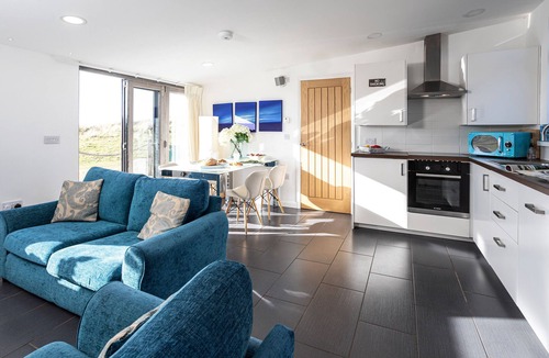 Barrow-in-Furness Cottage | The Lighthouse Hide