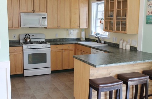 Cape Charles House | THE LIGHTHOUSE INN.Imagine Walking 2 Blocks And Having Your Feet In The Sand!