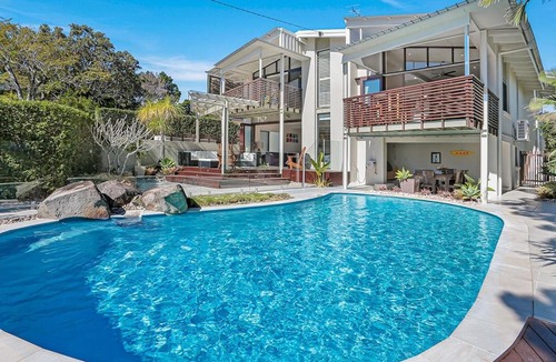 Noosa Heads House | The Lighthouse, Noosa Hill