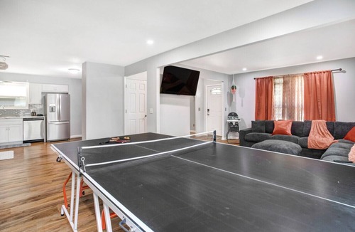 Maryland Heights Apartment | The Lilly Pad House - Doddridge
