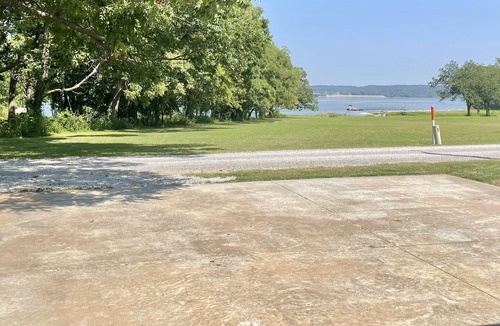 Pryor House | The Lily Pad at Lake Hudson with huge deck and lakefront view!