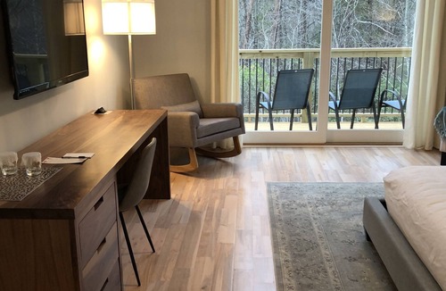 Dahlonega House | The Limelight Inn