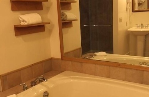 Cazenovia Hotel | The Lincklaen House