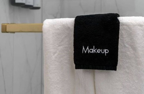 Ellicottville Cabin | The Lincoln Boutique Motel- Upper Deluxe King #7