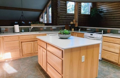 Greer Cabin | The Lincoln Log Lodge