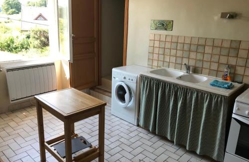 Saint-Yrieix-les-Bois House | The Linden House