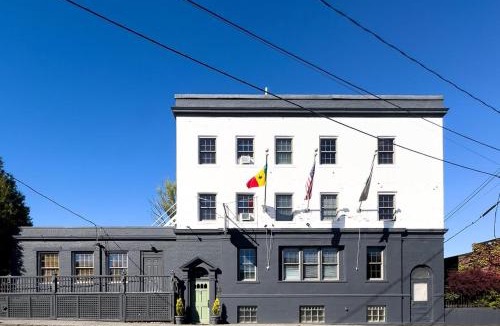 Rockland Hotel | The Lindsey Hotel