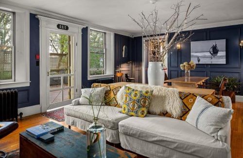Rockland Hotel | The Lindsey Hotel