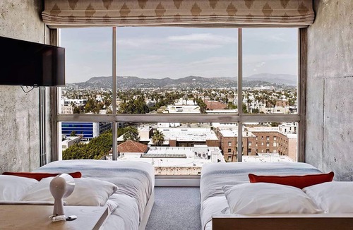 Wilshire Center Hotel | The LINE Hotel