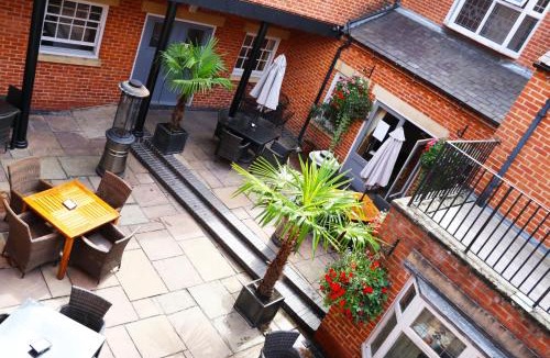 Belper Hotel | The Lion Hotel