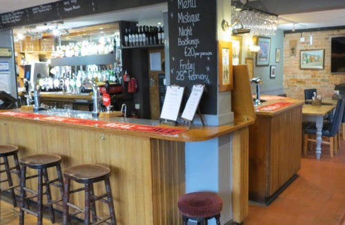 Waddesdon Hotel | The Lion Waddesdon