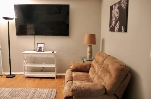 Fox Valley Apartment | The Little Amazon