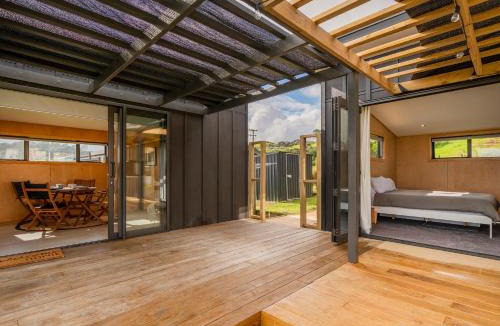 Whangapoua House | The Little Bach at Whangapoua