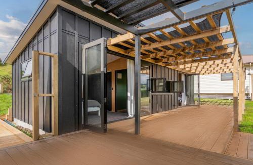 Whangapoua House | The Little Bach at Whangapoua