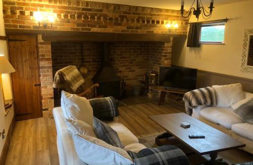 Crick House | The Little Barn