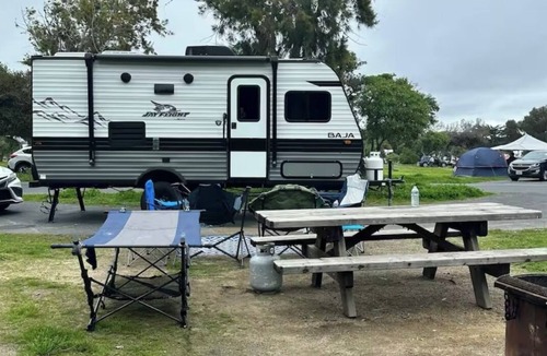 Oceano RV Rental | The Little Camper