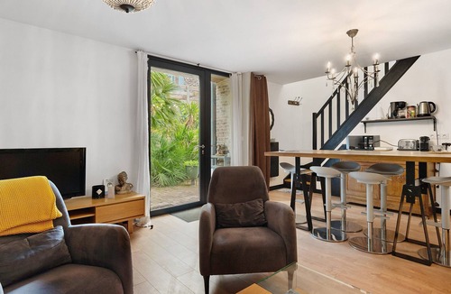 Chartres-de-Bretagne House | The Little House in the Jungle