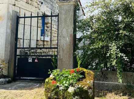 Saint-Simon-de-Bordes House | The Little House