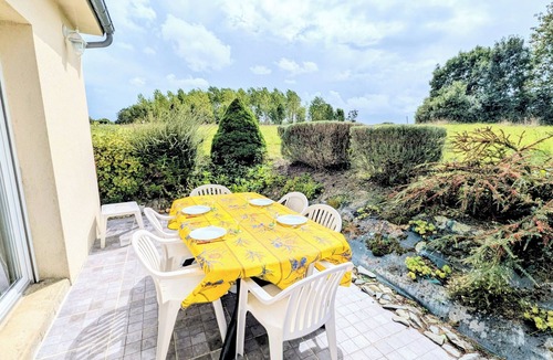 Annoville House | The little blue house