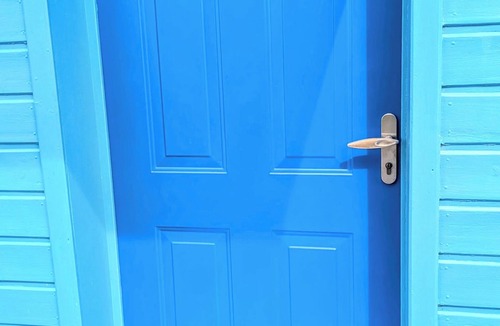 Annoville House | The little blue house