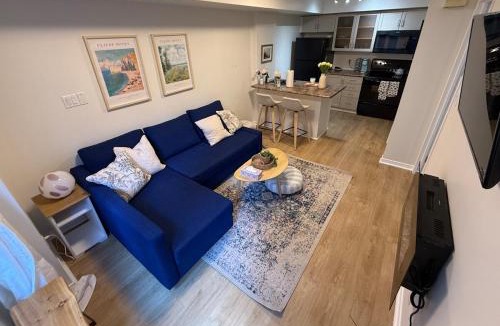 King West Village Apartment | The Little Gallery Suite, Cozy Living in the Core