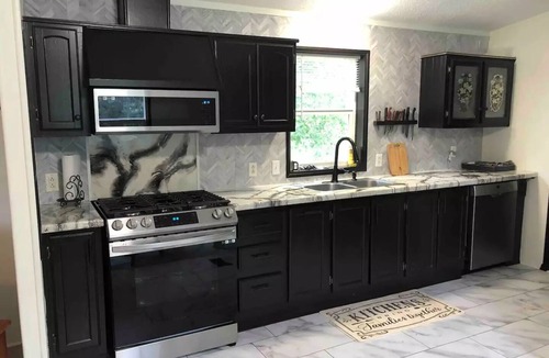 Puposky House | The Little Gem on Bluegill Bay