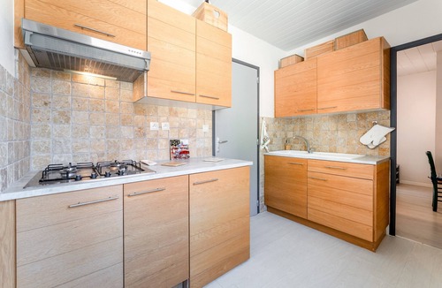 Gaujac House | The Little House in the Vineyard
