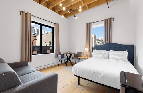 Cite Multimedia Hostel | The Little Prince Rooms-Old Montreal